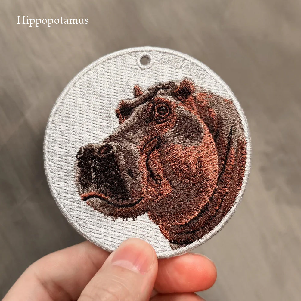 EMJOUR エンジュール 刺繍 キーホルダー チャーム 台湾 オランウータン ウシ 牛 ツキノワグマ クマ 熊 カバ プレゼント ギフト 贈り物 車 自転車 カギ 鍵 サファリ サバンナ 動物園 母の日