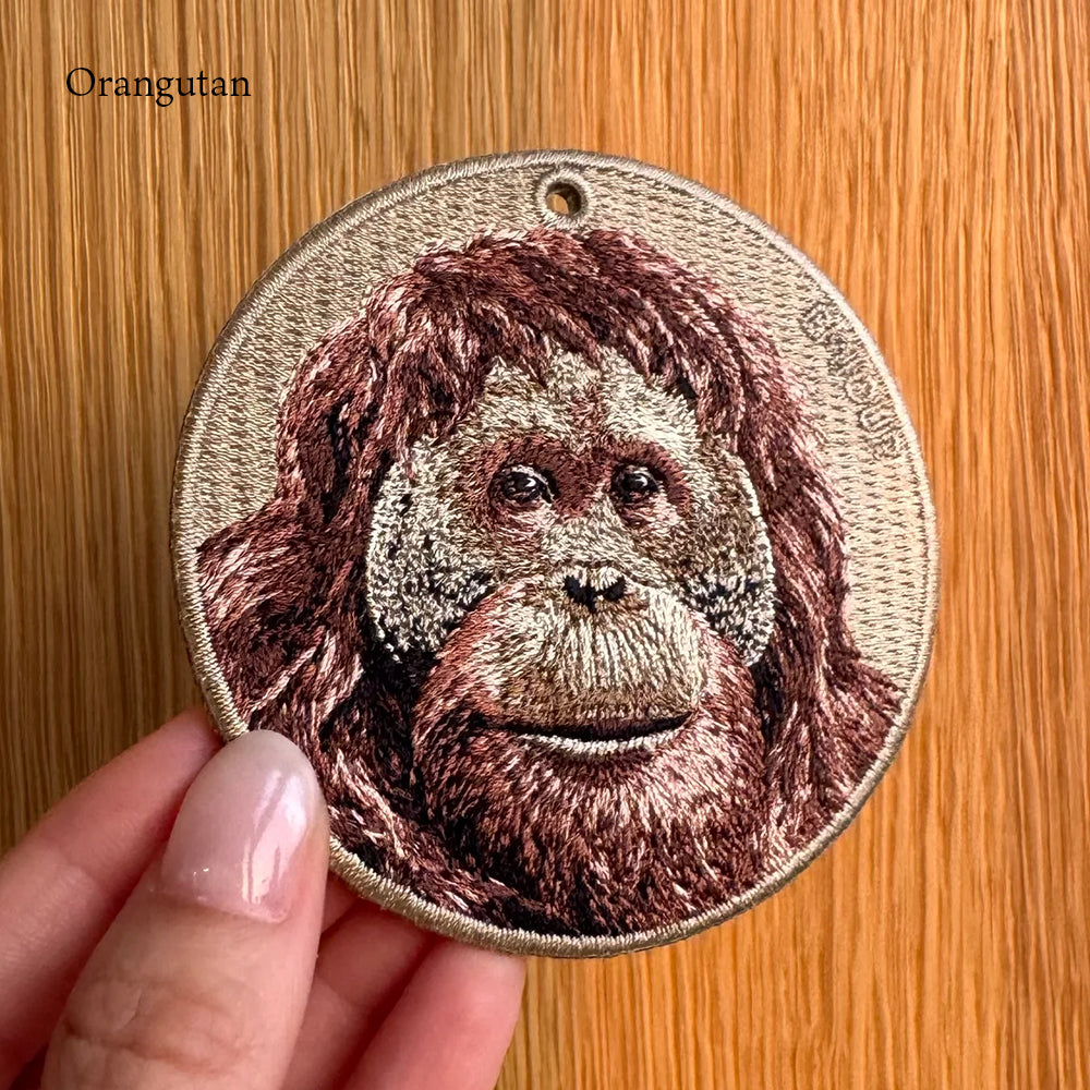 EMJOUR エンジュール 刺繍 キーホルダー チャーム 台湾 オランウータン ウシ 牛 ツキノワグマ クマ 熊 カバ プレゼント ギフト 贈り物 車 自転車 カギ 鍵 サファリ サバンナ 動物園 母の日