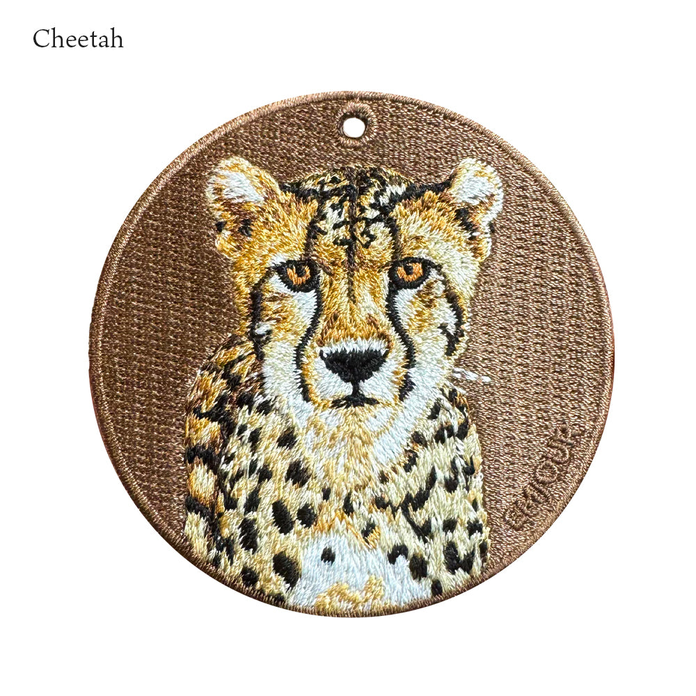 EMJOUR エンジュール 刺繍 キーホルダー チャーム 台湾 チーター ホワイトタイガー チンパンジー ベンガルヤマネコ プレゼント ギフト 贈り物 車 自転車 カギ 鍵 サファリ サバンナ 動物園 母の日
