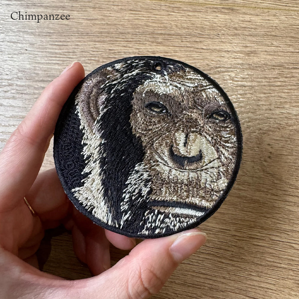 EMJOUR エンジュール 刺繍 キーホルダー チャーム 台湾 チーター ホワイトタイガー チンパンジー ベンガルヤマネコ プレゼント ギフト 贈り物 車 自転車 カギ 鍵 サファリ サバンナ 動物園 母の日
