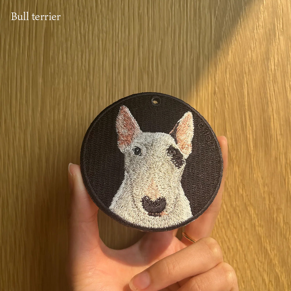 キーホルダー 犬 刺繍 ワッペン イヌ 犬柄 アニマル チャーム ホワイトドッグ ホワイトシェパード ドーベルマン ブルテリア アメリカンブリー フレンチブルドッグ フレブル ブラックマウス 動物 ペット グッズ プレゼント ギフト 贈り物 EMJOUR エンジュール 台湾 dog Taiwan 車 自転車 カギ 鍵 おしゃれ ペットロス