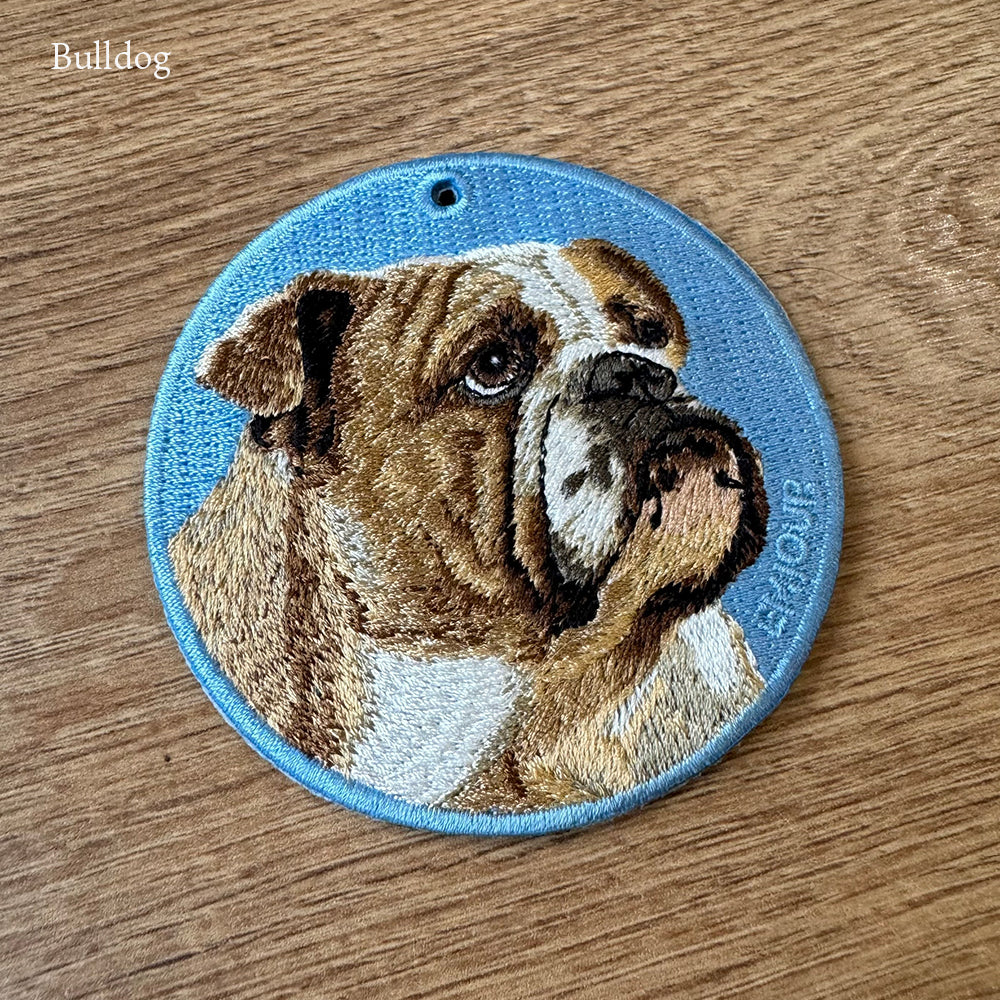 キーホルダー 犬 刺繍 ワッペン イヌ 犬柄 アニマル チャーム プードルホワイト 狆 チン スコティッシュテリア ブルドッグ 土佐犬 ぺット グッズ プレゼント ギフト 贈り物 クリスマス 新築祝い EMJOUR エンジュール 台湾 dog Taiwan ペットロス 車 自転車 カギ 鍵 おしゃれ