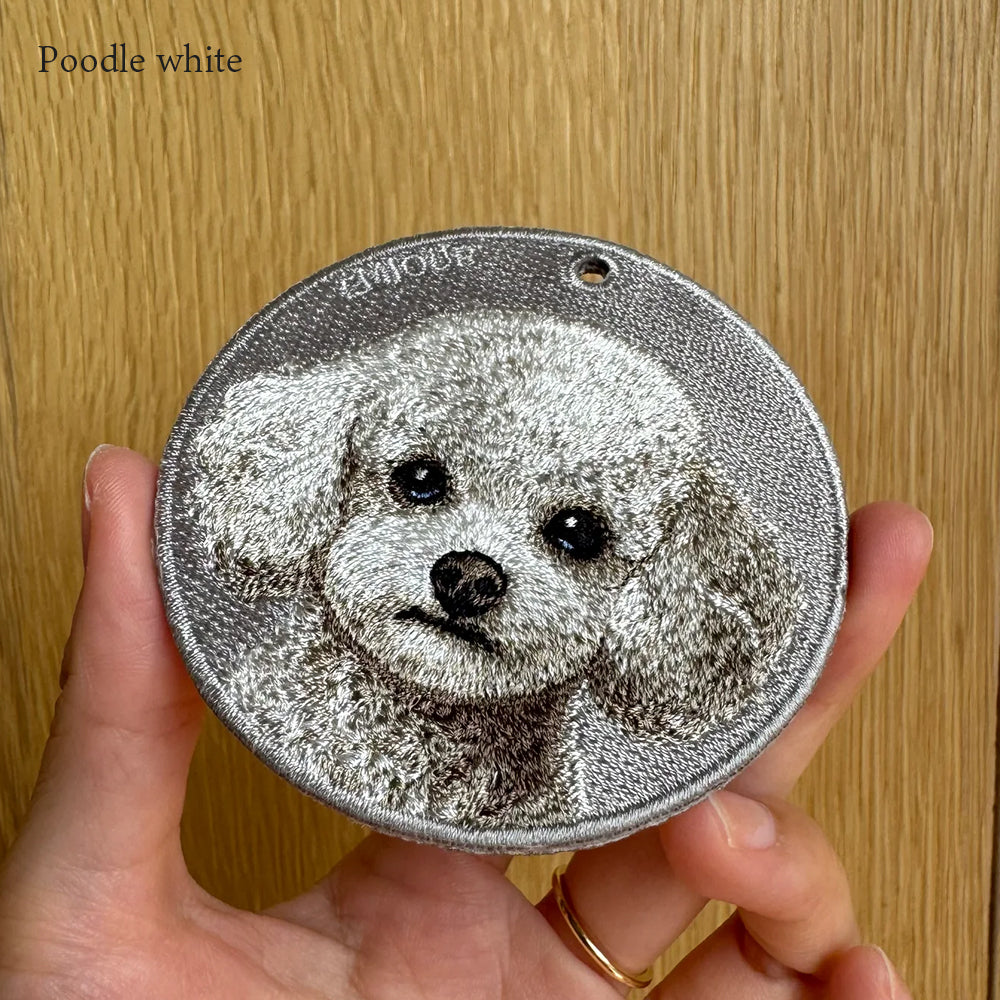 キーホルダー 犬 刺繍 ワッペン イヌ 犬柄 アニマル チャーム プードルホワイト 狆 チン スコティッシュテリア ブルドッグ 土佐犬 ぺット グッズ プレゼント ギフト 贈り物 クリスマス 新築祝い EMJOUR エンジュール 台湾 dog Taiwan ペットロス 車 自転車 カギ 鍵 おしゃれ