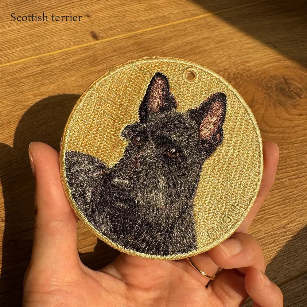 キーホルダー 犬 刺繍 ワッペン イヌ 犬柄 アニマル チャーム プードルホワイト 狆 チン スコティッシュテリア ブルドッグ 土佐犬 ぺット グッズ プレゼント ギフト 贈り物 クリスマス 新築祝い EMJOUR エンジュール 台湾 dog Taiwan ペットロス 車 自転車 カギ 鍵 おしゃれ