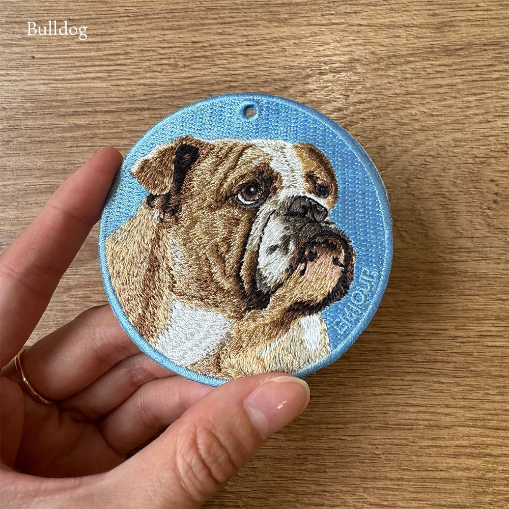 キーホルダー 犬 刺繍 ワッペン イヌ 犬柄 アニマル チャーム プードルホワイト 狆 チン スコティッシュテリア ブルドッグ 土佐犬 ぺット グッズ プレゼント ギフト 贈り物 クリスマス 新築祝い EMJOUR エンジュール 台湾 dog Taiwan ペットロス 車 自転車 カギ 鍵 おしゃれ