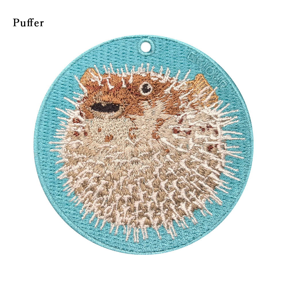 キーホルダー 刺繍 動物 アニマル チャーム 刺繍キーホルダー フグ シロクマ しろくま 白熊 くらげ ペンギン ぺんぎん カクレクマノミ キーリング プレゼント 入学祝い 新築祝い かわいい ギフト 贈り物 EMJOUR エンジュール 台湾 車 自転車 カギ 鍵 ペット 海 魚 動物園 水族館