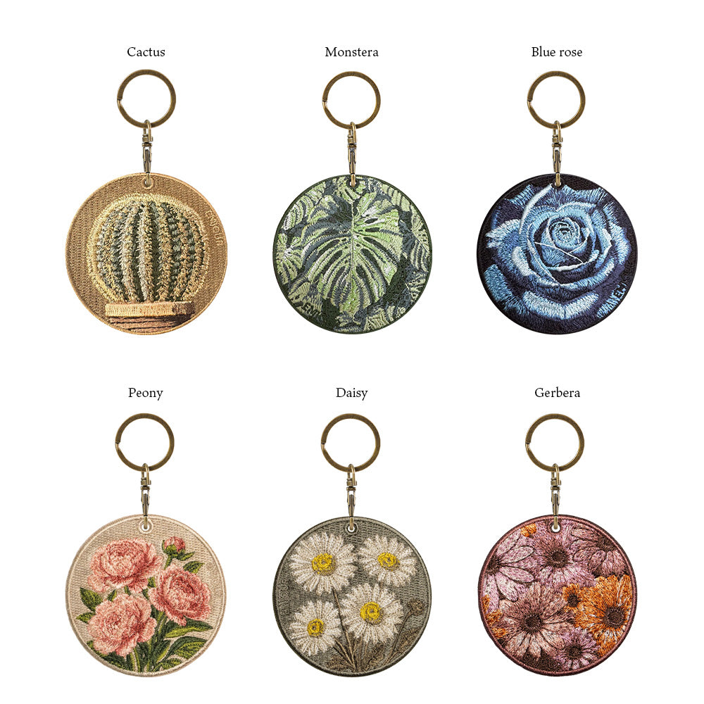キーホルダー 植物 刺繍 ワッペン チャーム 物 サボテン バラ モンステラ 芍薬 シャクヤク ガーベラ デイジー グッズ プレゼント EMJOUR エンジュール