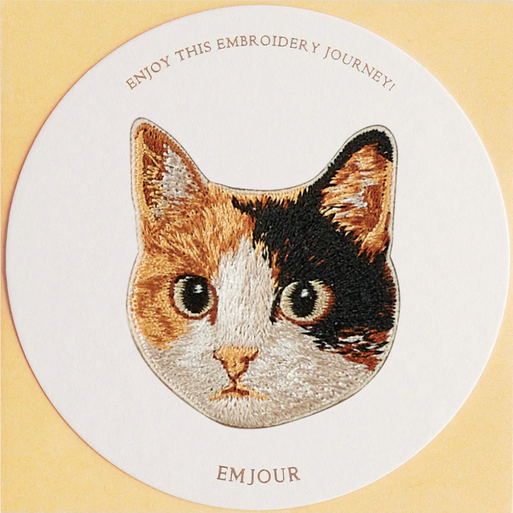 ワッペン 刺繍ワッペン アイロンワッペン 猫 刺繍 ネコ 茶トラ 茶虎 ハチワレ はちわれ 三毛猫 キジ白 キジシロ トラネコ 虎猫 動物 ペット グッズ プレゼント ギフト 贈り物 誕生日 EMJOUR エンジュール 母の日 台湾 ハンドメイド 手芸 アップリケ ステッカー
