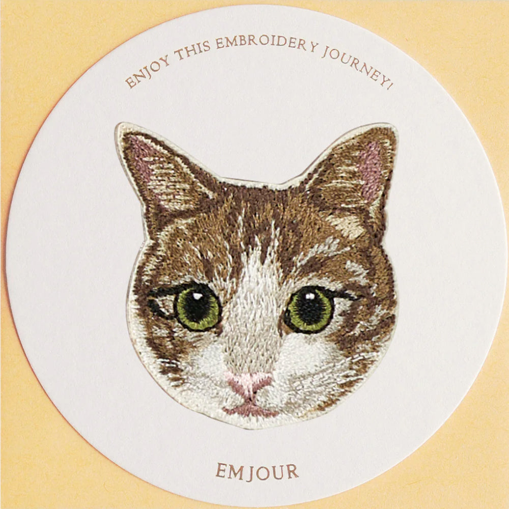 ワッペン 刺繍ワッペン アイロンワッペン 猫 刺繍 ネコ 茶トラ 茶虎 ハチワレ はちわれ 三毛猫 キジ白 キジシロ トラネコ 虎猫 動物 ペット グッズ プレゼント ギフト 贈り物 誕生日 EMJOUR エンジュール 母の日 台湾 ハンドメイド 手芸 アップリケ ステッカー