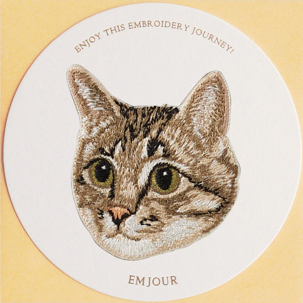 ワッペン 刺繍ワッペン アイロンワッペン 猫 刺繍 ネコ 茶トラ 茶虎 ハチワレ はちわれ 三毛猫 キジ白 キジシロ トラネコ 虎猫 動物 ペット グッズ プレゼント ギフト 贈り物 誕生日 EMJOUR エンジュール 母の日 台湾 ハンドメイド 手芸 アップリケ ステッカー