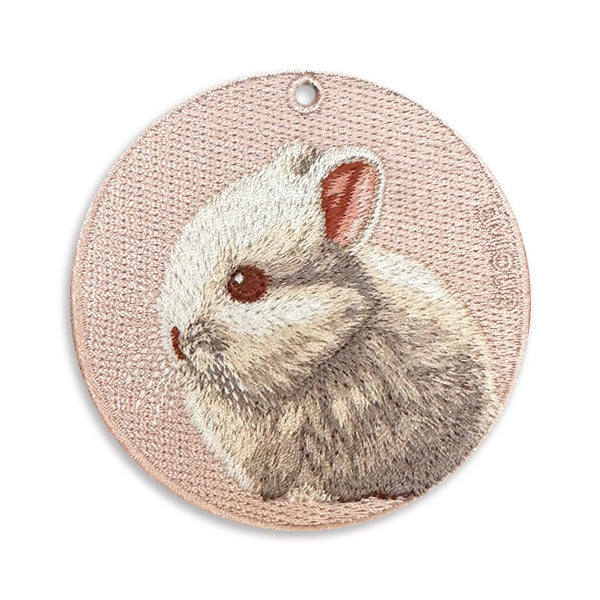 ルビーアイドホワイト