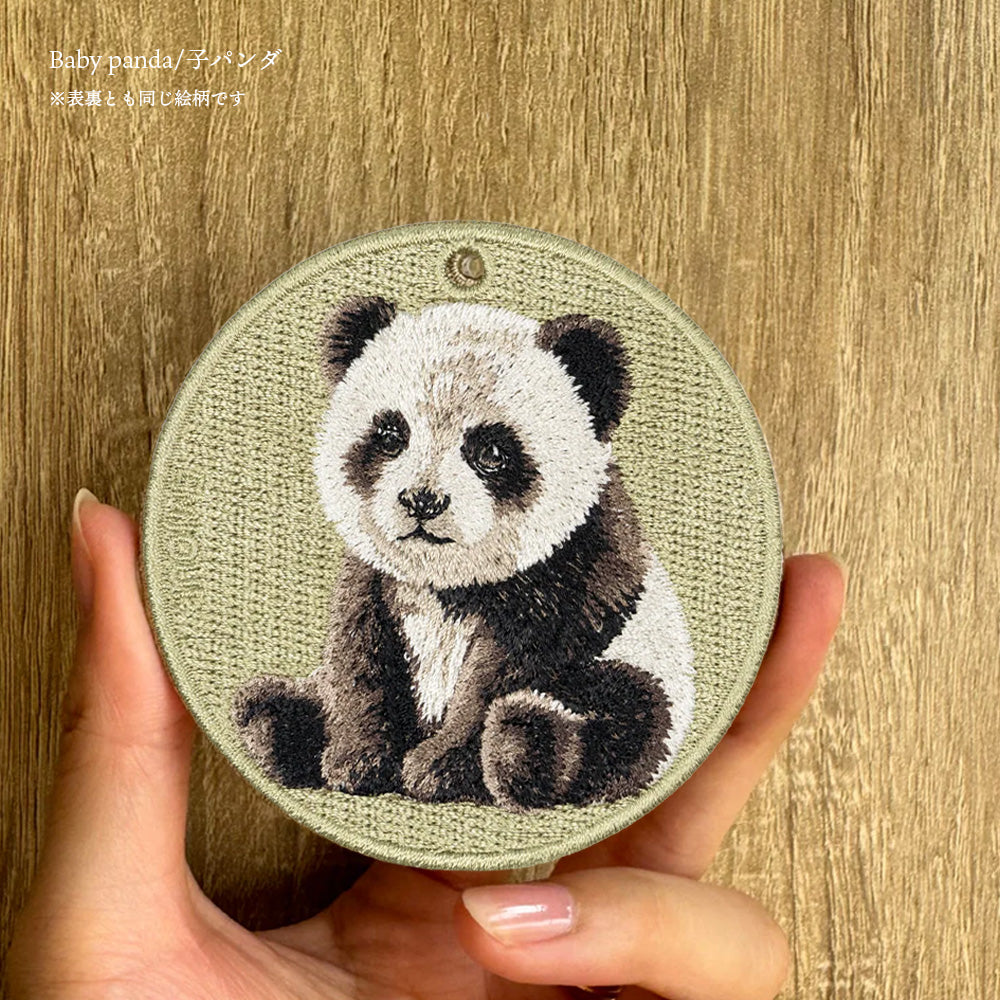 キーホルダー 動物 刺繍 ワッペン アニマル チャーム アライグマ レッサーパンダ キツネ フェレット パンダ グッズ プレゼント ギフト 贈り物 EMJOUR エンジュール  自転車 カギ 鍵 おしゃれ (animal-3)