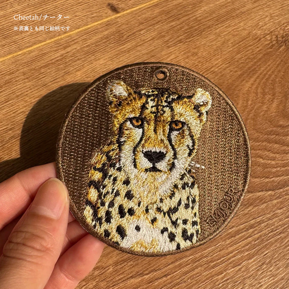 キーホルダー 刺繍 動物 アニマル チャーム 刺繍キーホルダー フェレット きりん キリン カピバラ ミーアキャット やもり ヤモリ キーリング プレゼント 入学祝い 新築祝い かわいい ギフト 贈り物 EMJOUR エンジュール 台湾 車 自転車 カギ 鍵 ペット 動物園 (animal-5)