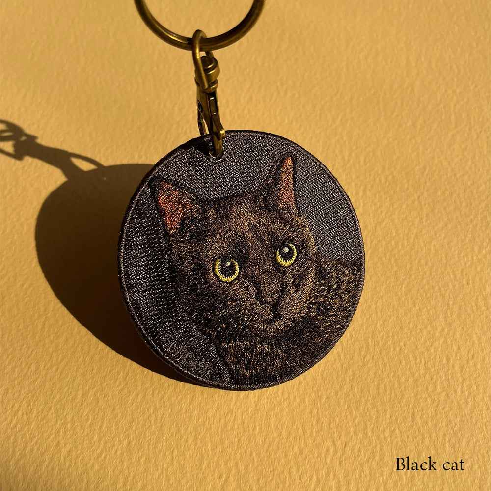 キーホルダー 猫 刺繍 ワッペン ネコ ネコ柄 アニマル チャーム ペット 動物 ガーフィールド 黒猫 くろねこ ハチワレ タキシードキャットトラ猫  イエネコ グッズ プレゼント ギフト 贈り物 新築祝い EMJOUR エンジュール 台湾 Taiwan cat neko 車 自転車 カギ 鍵